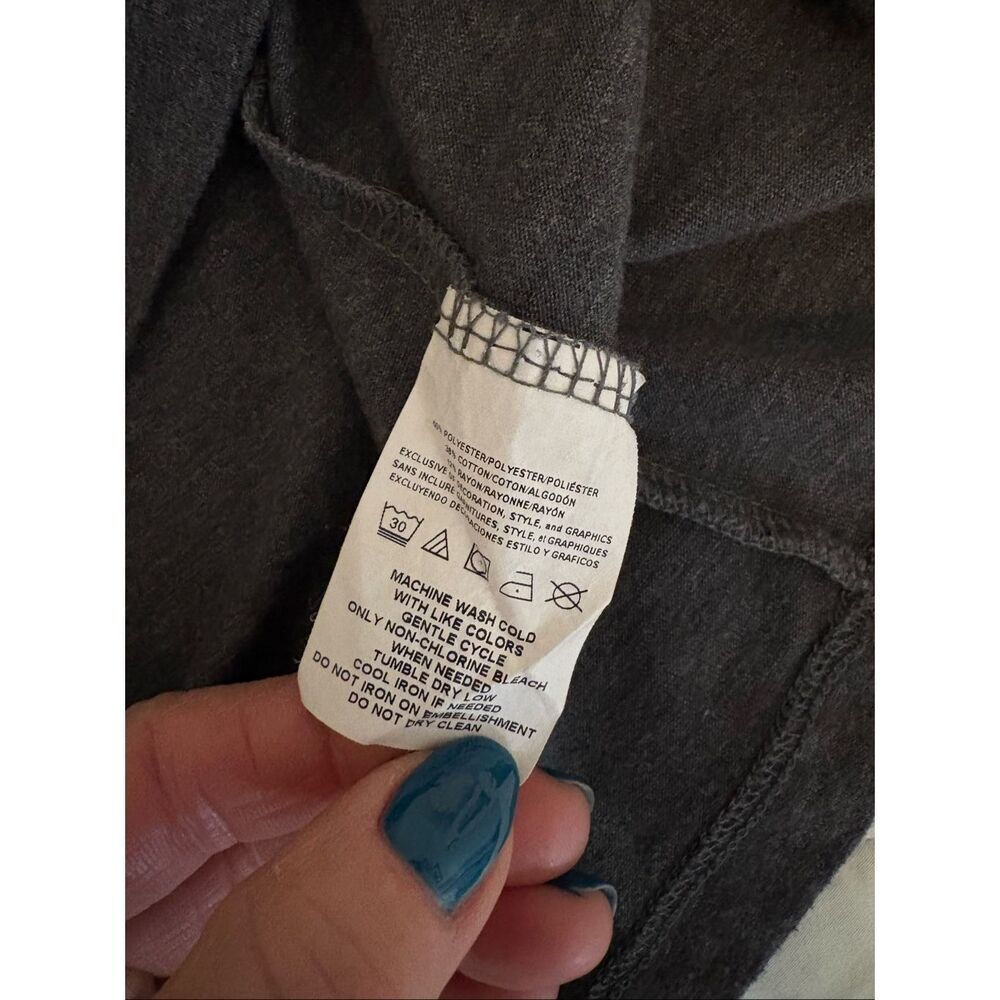 NFL Philadelphia Eagles gray v-neck graphic t-shirt - XXL - Picture 7 of 7